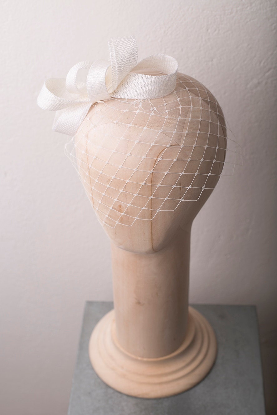 Bridal Bow Fascinator with Birdcage Veil, Elegant Wedding Headpiece