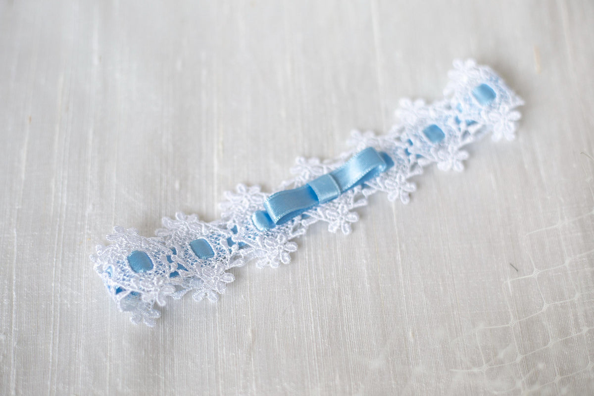 Bridal bow lace garter, Wedding lace blue bow garter, something blue garter with interwoven ribbon, floral lace white garter with blue bow