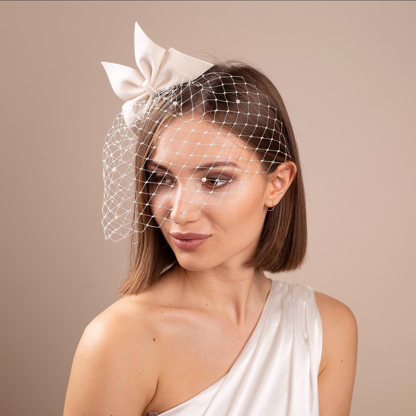 Oversized Bow Pearl Birdcage Veil: Bridal Headpiece for City Hall Wedding