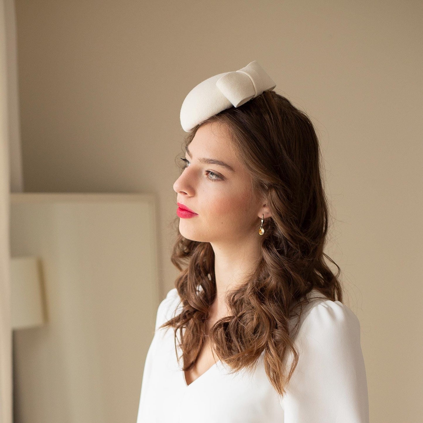 Ivory Fur Felt Pillbox Hat: Modern Bow Wedding Headpiece