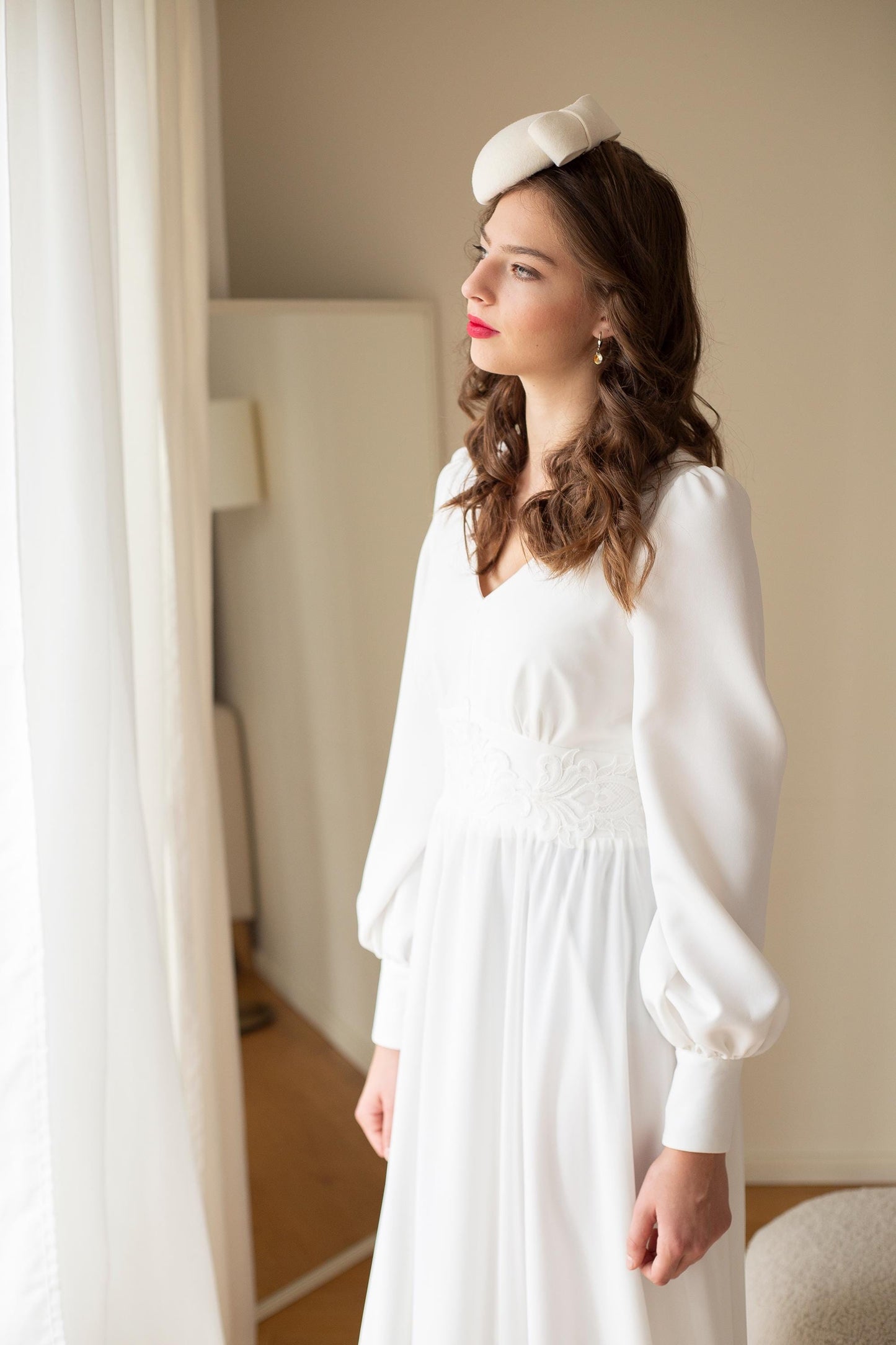 Ivory Fur Felt Pillbox Hat: Modern Bow Wedding Headpiece