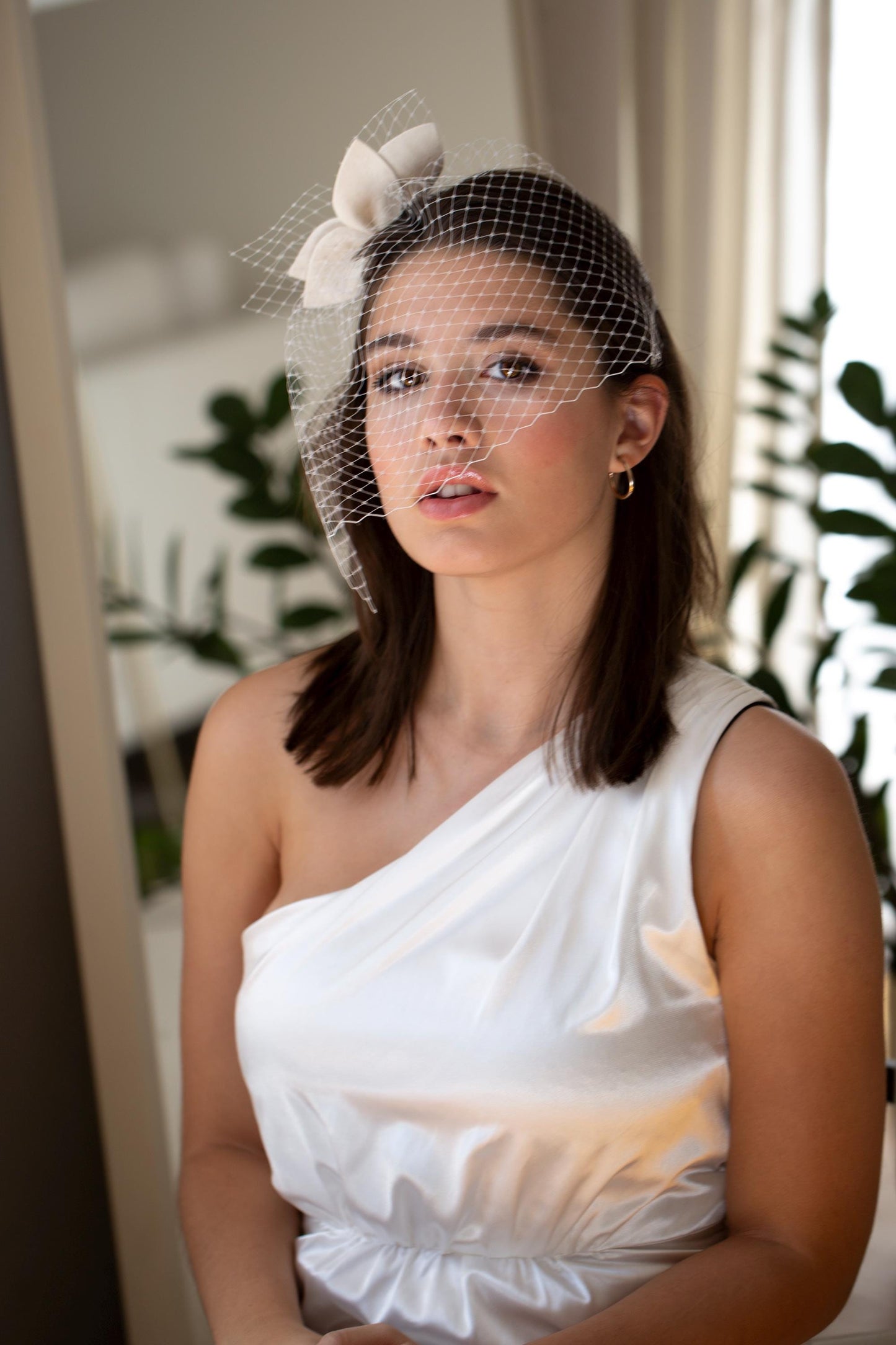 Ivory Wedding Fascinator: Felt Leaves, Short Birdcage Veil