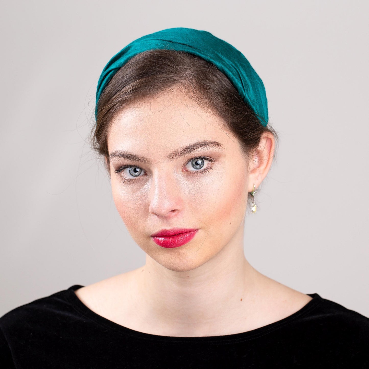 Teal Green Silk Calotte Hat Old Hollywood Glamour Half Hat Draped with Green Dupion