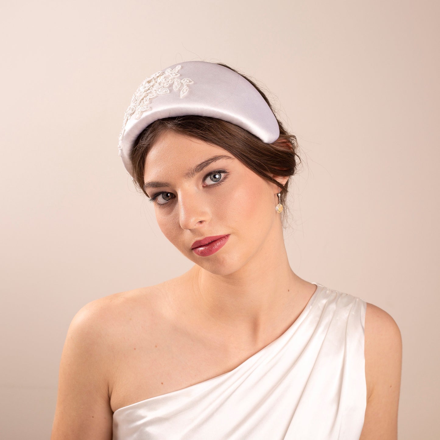 Mid-century Beaded Lace Bridal Headband, Wide Headband for a Bride in Ivory Silk Satin Retro Wedding Headpiece