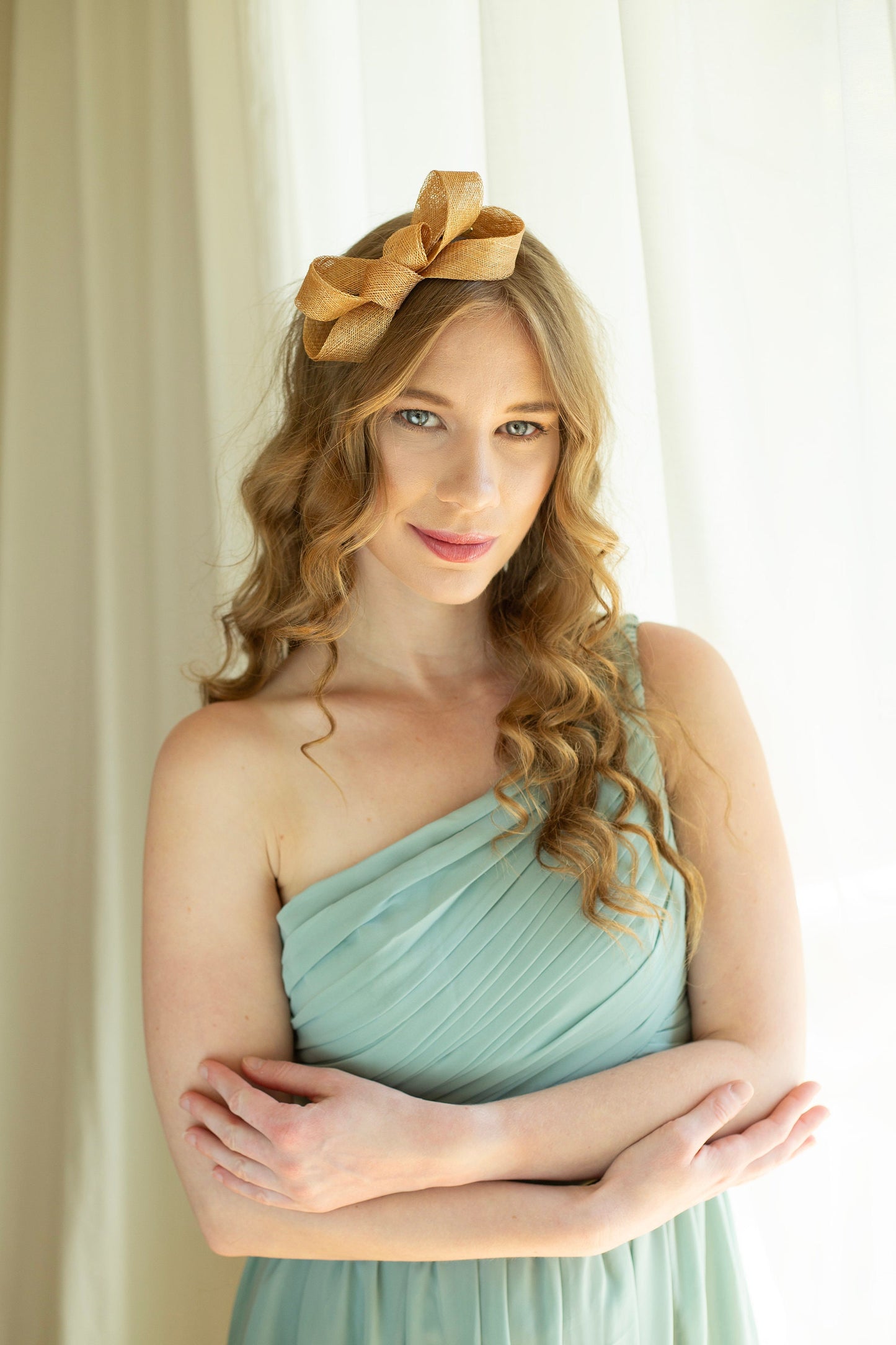 Hair Bow Fascinator, Bridal Millinery Headpiece on Clip