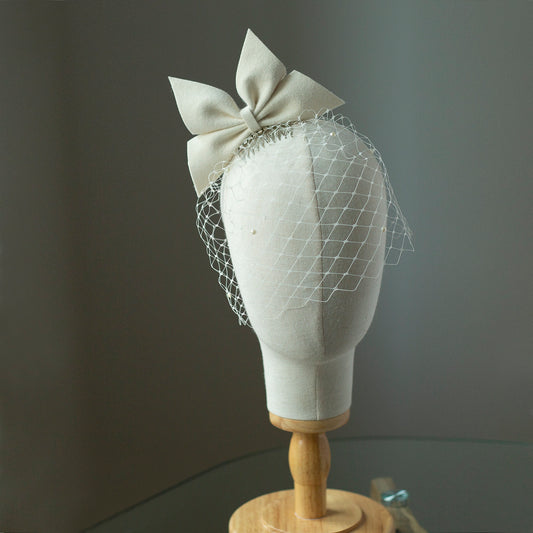 Bridal Felt Bow Birdcage Veil: Oversize Wedding Fascinator