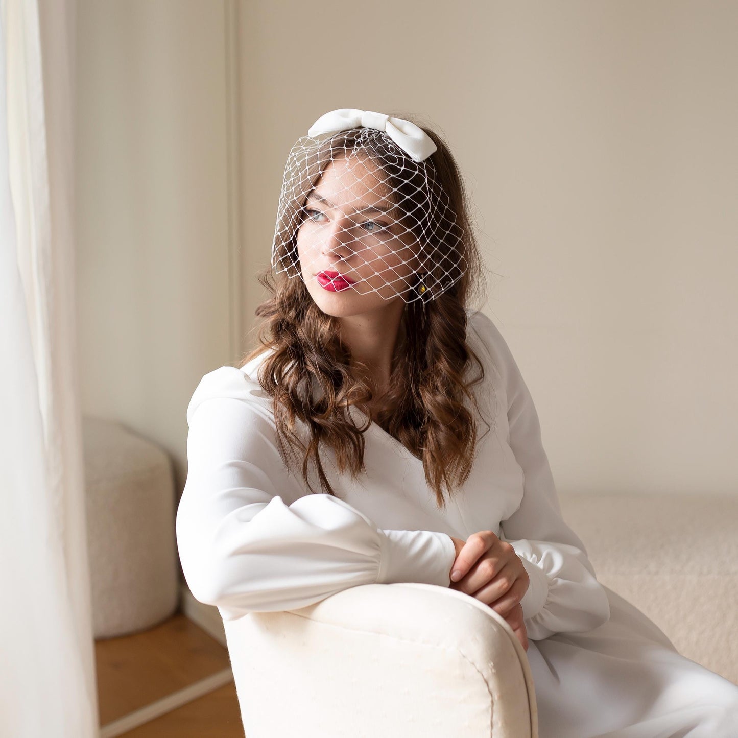 Ivory Velvet Bow Birdcage Veil: Vintage Inspired Hairbow Blusher