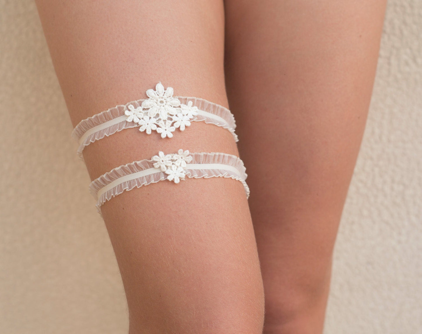 Brautstrumpfband-Set aus elfenbeinfarbener Spitze, florales Brautstrumpfband, Hochzeitsstrumpfband-Set