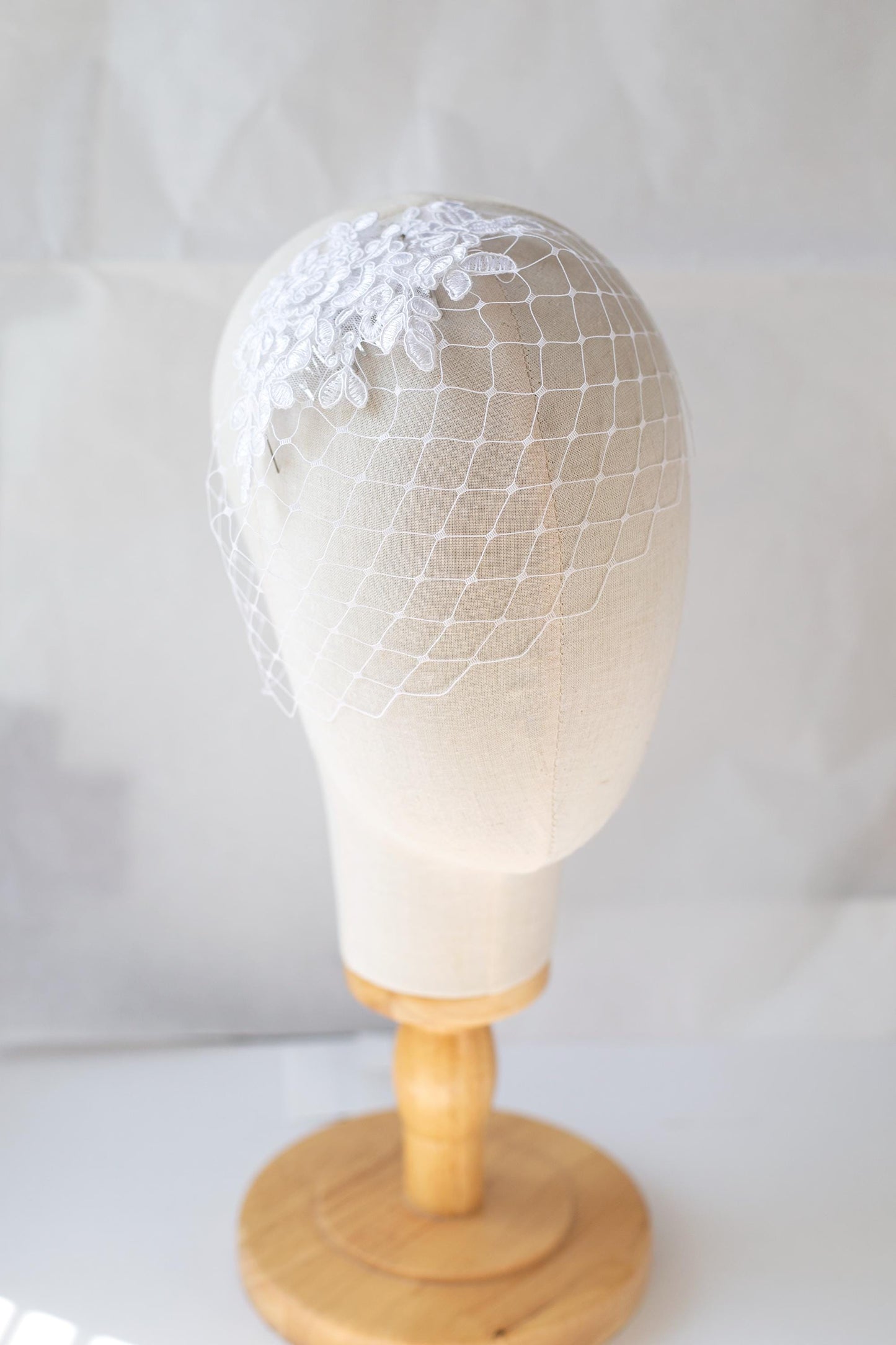 Floral Lace Birdcage Veil: White Vintage-Inspired Wedding Veil