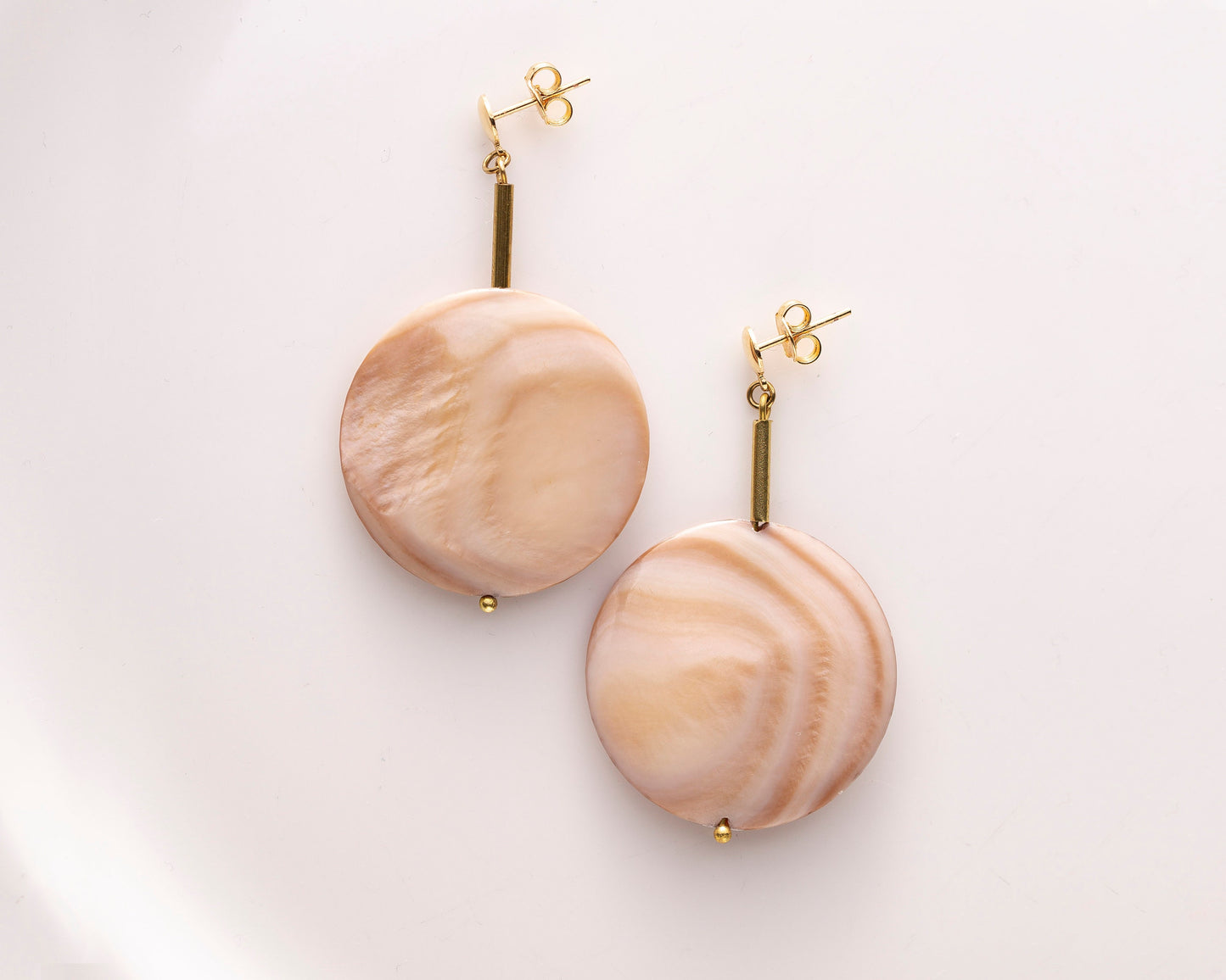 Beige mother-of-pearl drop earrings, semi-precious large earrings
