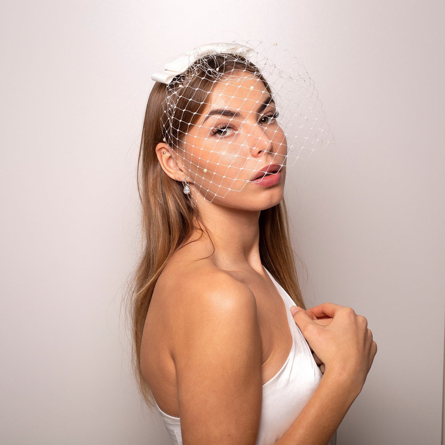 Bridal Birdcage Veil with Bow Audrey Hepburn Style Face Netting Veil with Hair Bow in Ivory with scattered  Rhinestones