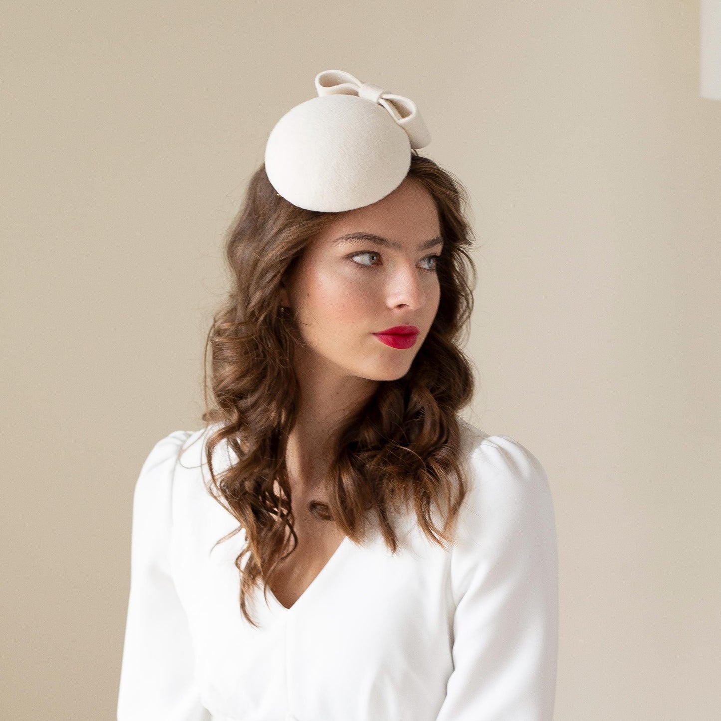 Ivory Fur Felt Pillbox Hat: Modern Bow Wedding Headpiece