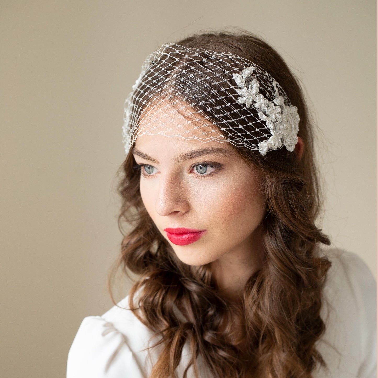 Wedding bandeau veil made of lace, face netting with pearl-embellished lace, ivory floral lace net headband for the bride