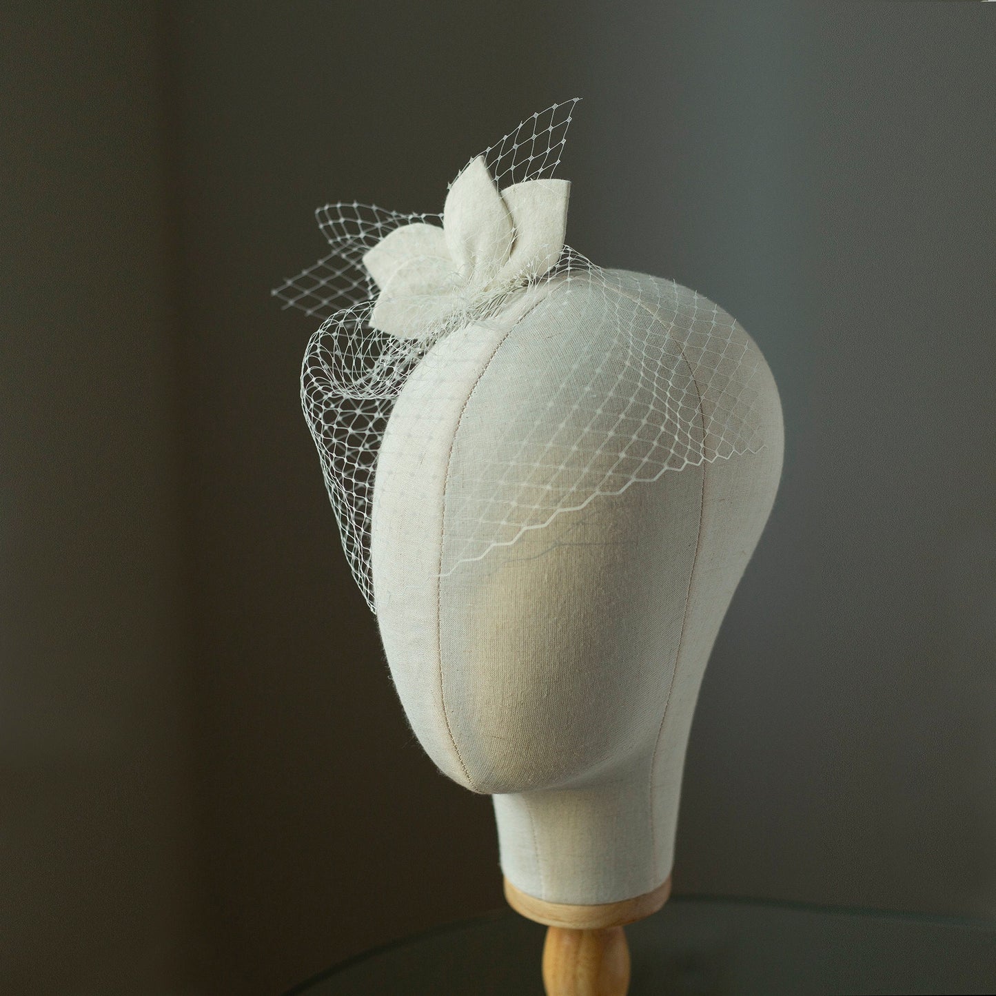 Bridal Fur Felt Leaves Birdcage Veil - Ivory White Fascinator