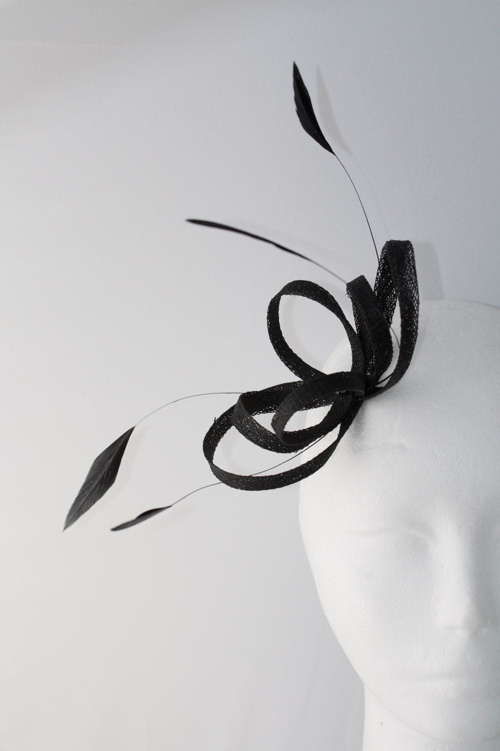 Black Feather Fascinator: Minimalist Wedding Headpiece