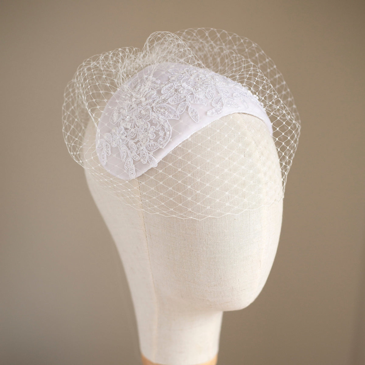 Vintage Lace Wedding Cap, Beaded Bridal Half Hat, Bridal Headband with Birdcage Veil, Bridal Retro Headpiece, Lace Fascinator