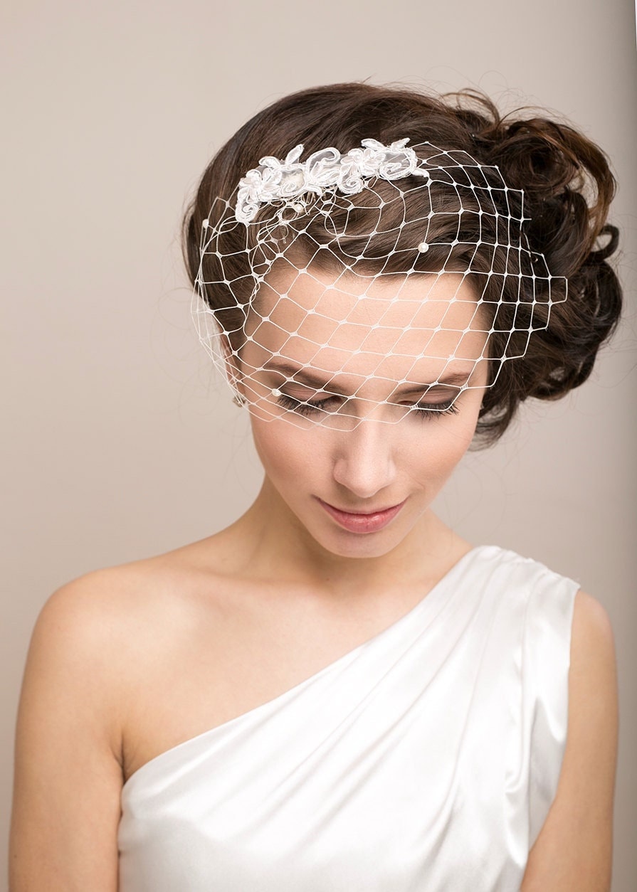 Civil Wedding Lace and Pearl Veil with Pearl Beaded Lace Short Bridal Veil Scattered Pearl Veil Pearl-Adorned Veil City Hall Wedding Veil
