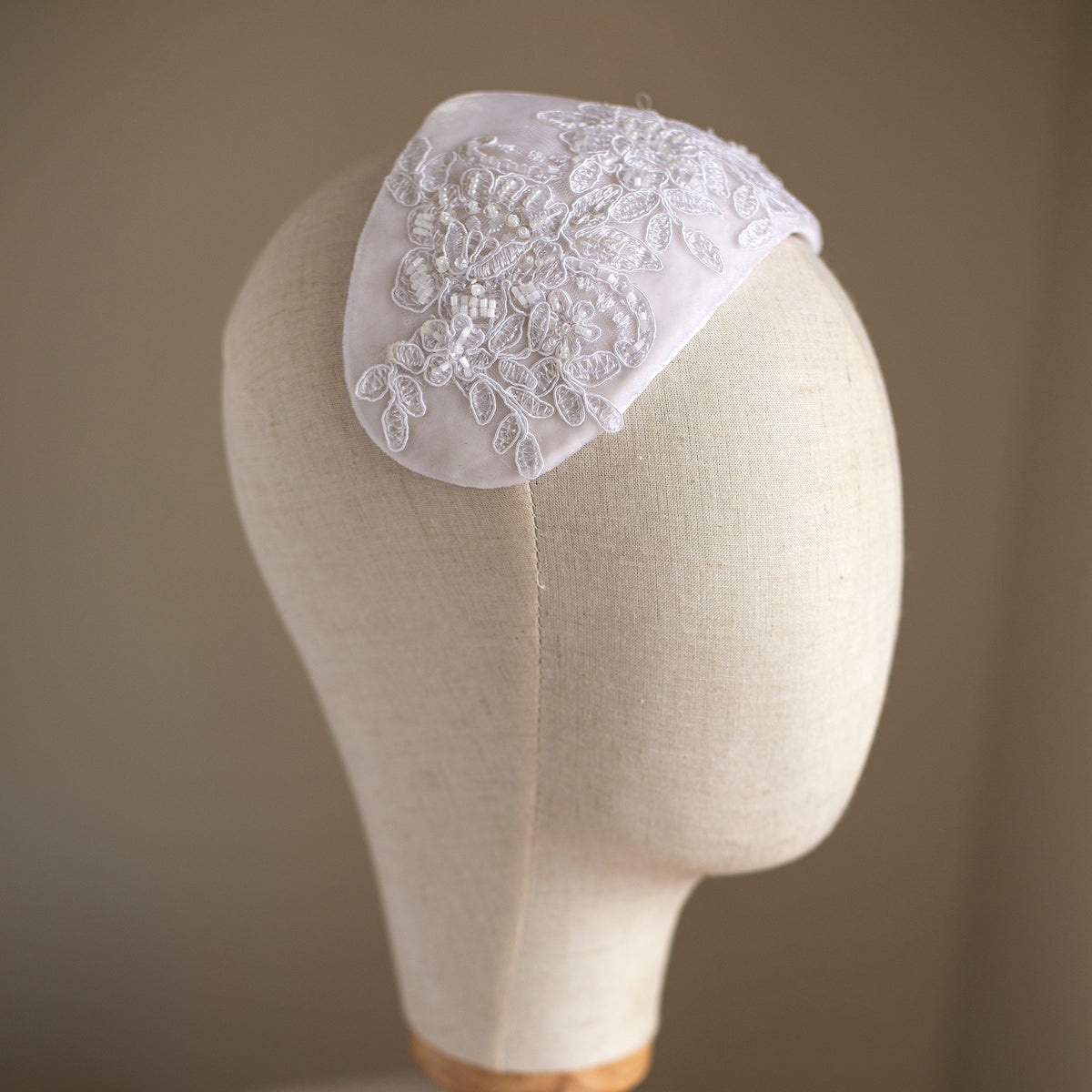 Vintage Lace Wedding Cap, Beaded Bridal Half Hat, Bridal Headband with Birdcage Veil, Bridal Retro Headpiece, Lace Fascinator