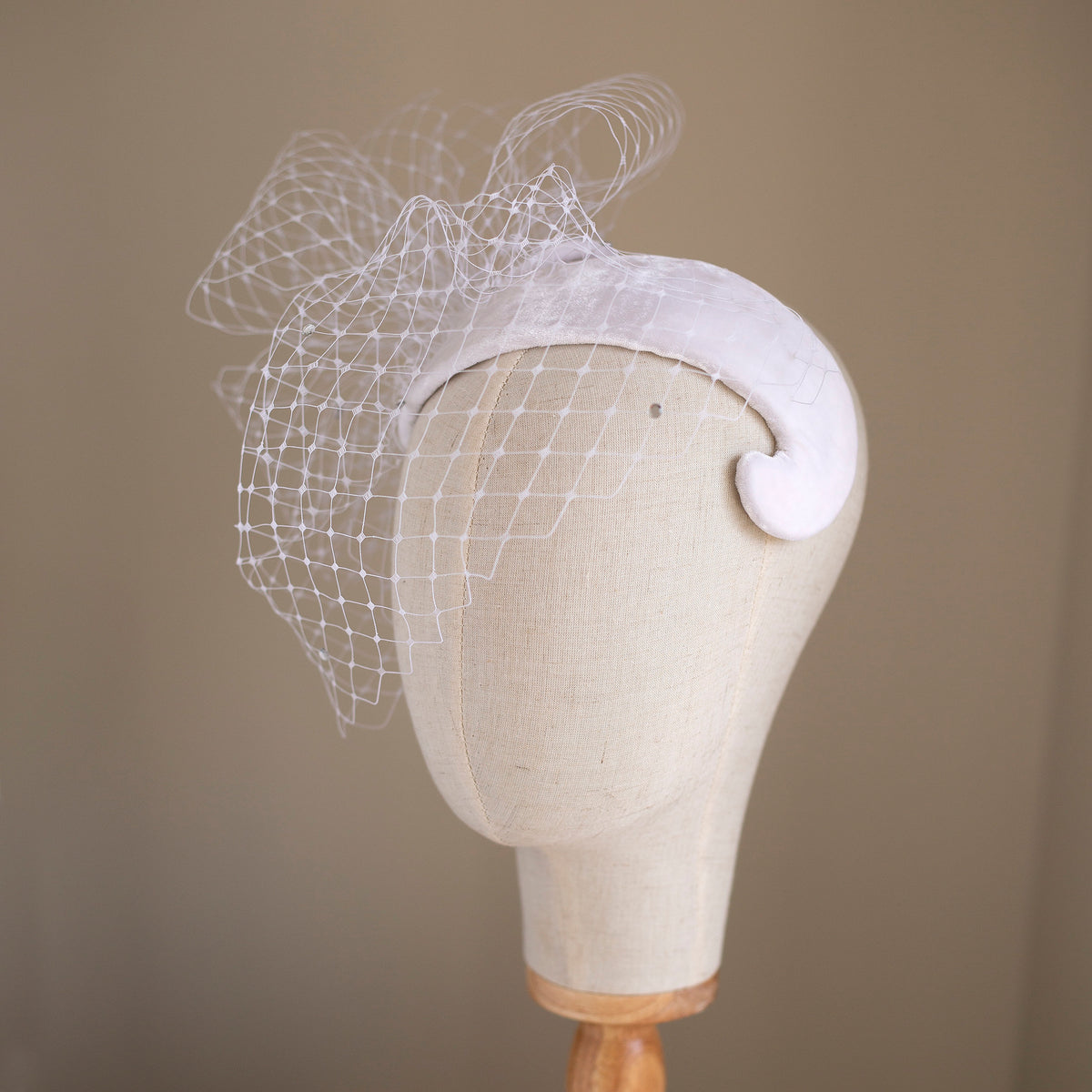 Vintage inspired Velvet Birdcage Headpiece, 1950s Style Bridal Half Hat with removable netting veil
