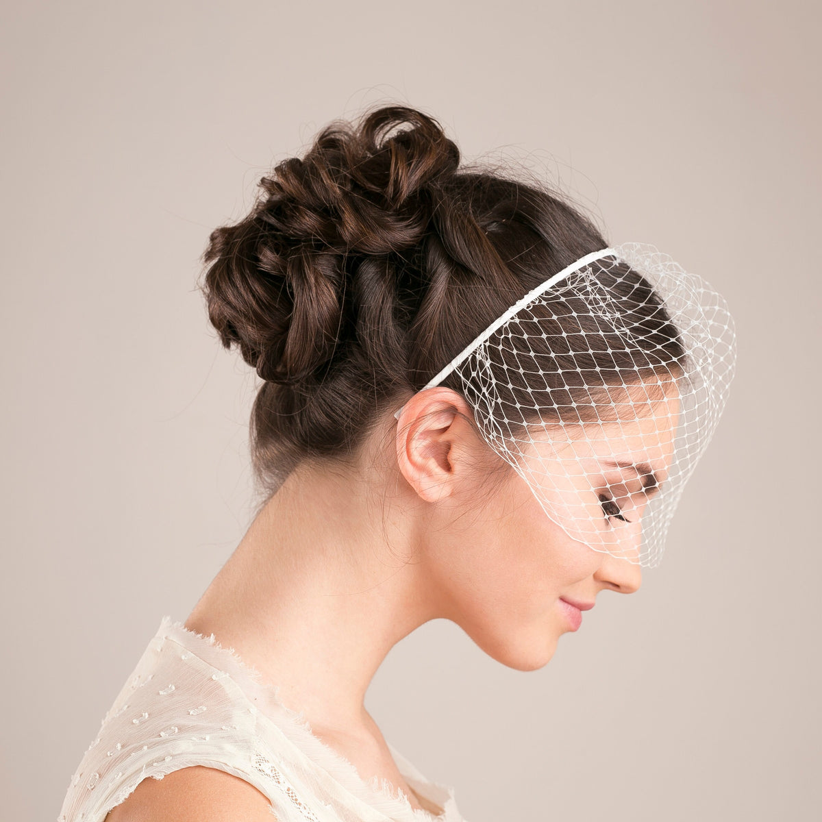 Ivory Birdcage Veil Headband: Nose-Length Bridal Hair Accessory