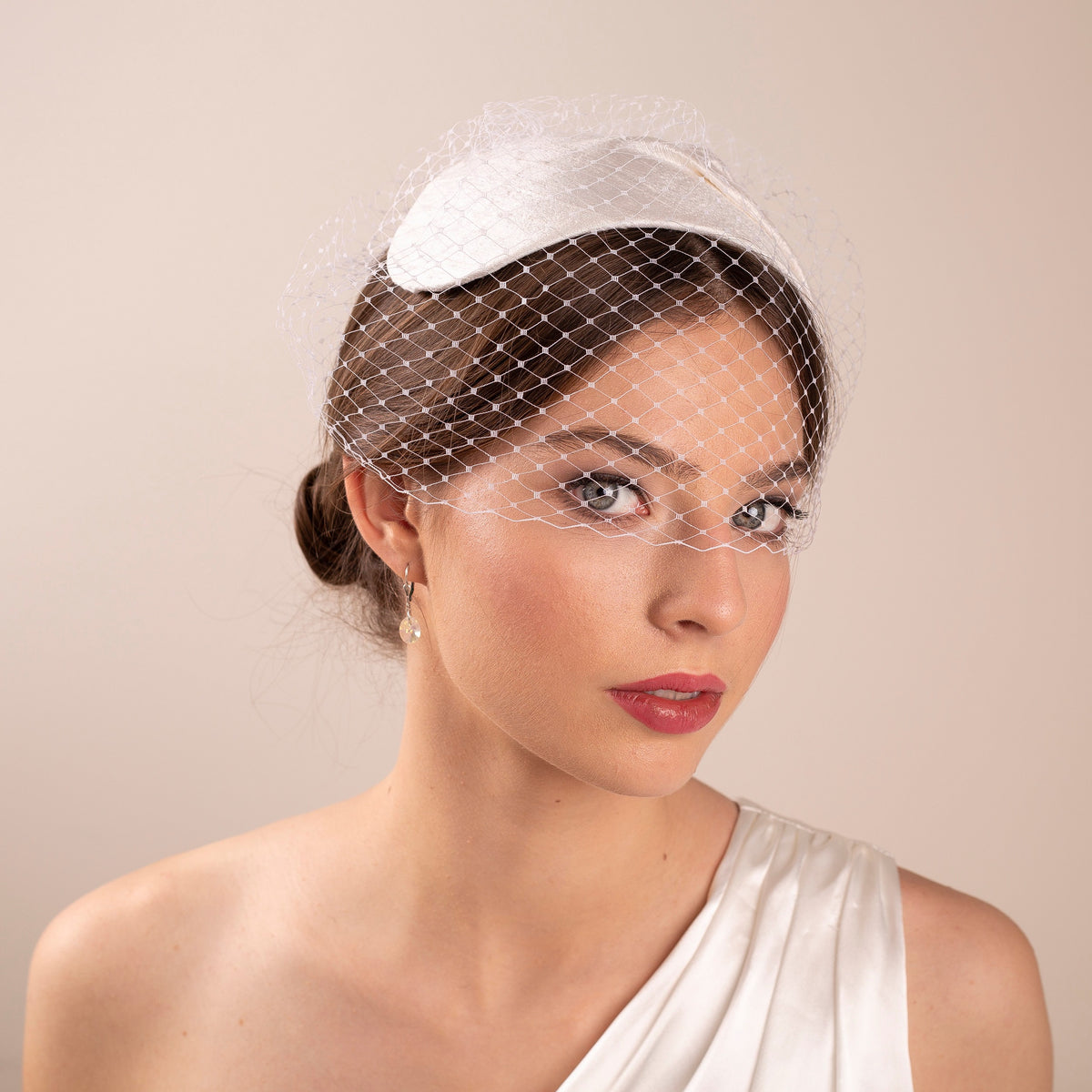Ivory Silk Dupion Bridal Cap Hat: Grace Kelly Style Wedding Headpiece, Mid century Half Hat with removable Netting