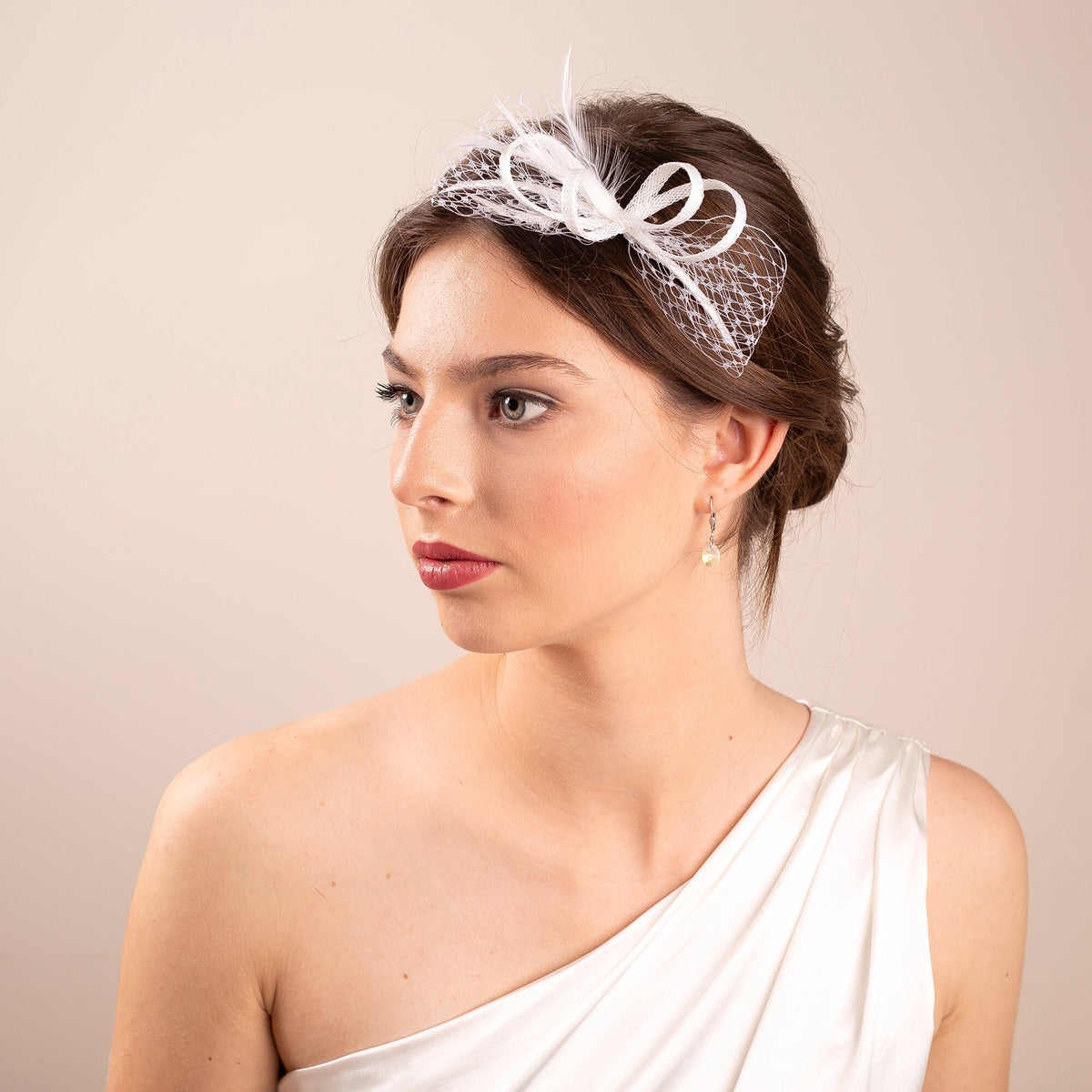 White Feather Bridal Headband: Veiling Pouf Hairpiece