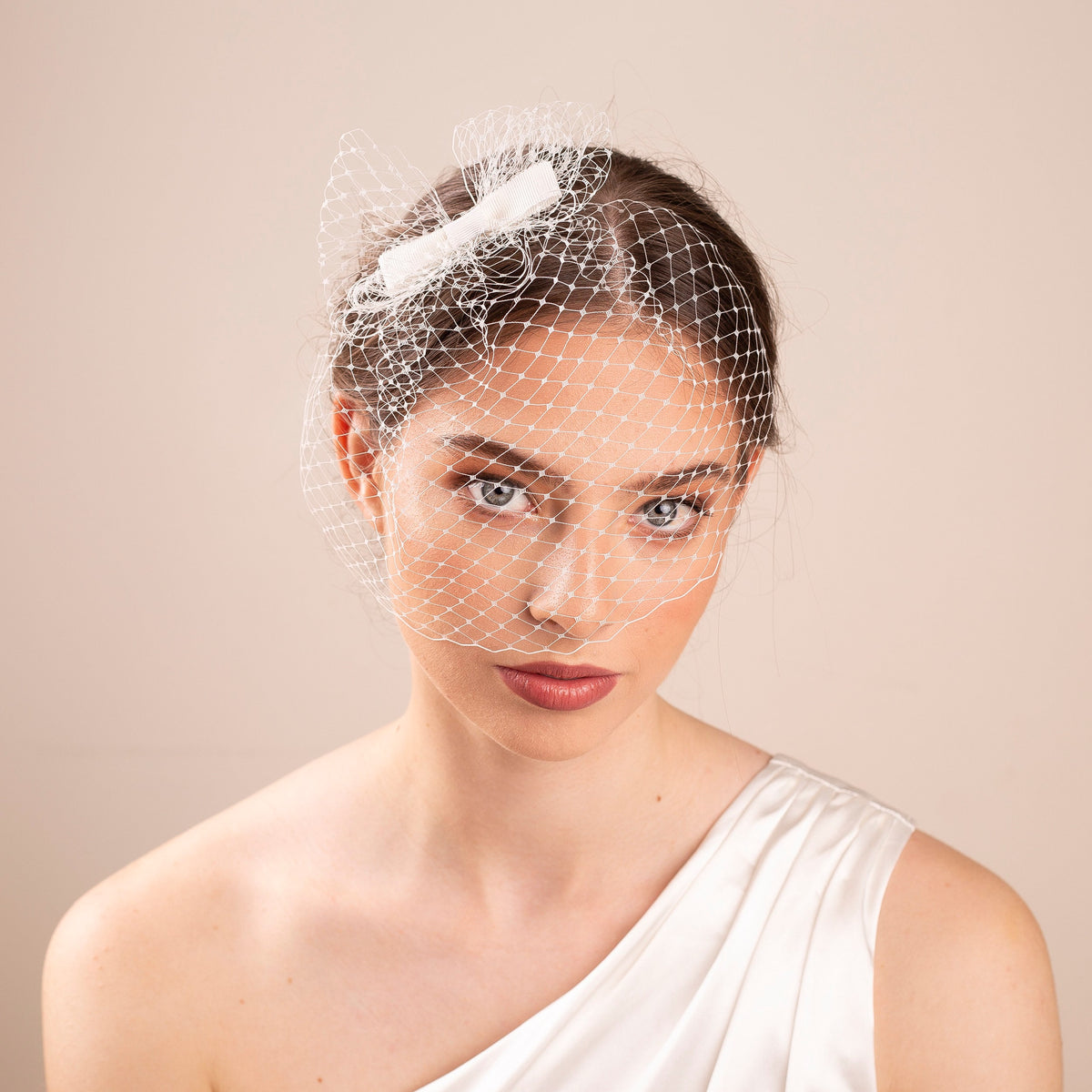 Bow Birdcage Veil for Civil & City Weddings | Soft Feminine Bridal Accessory