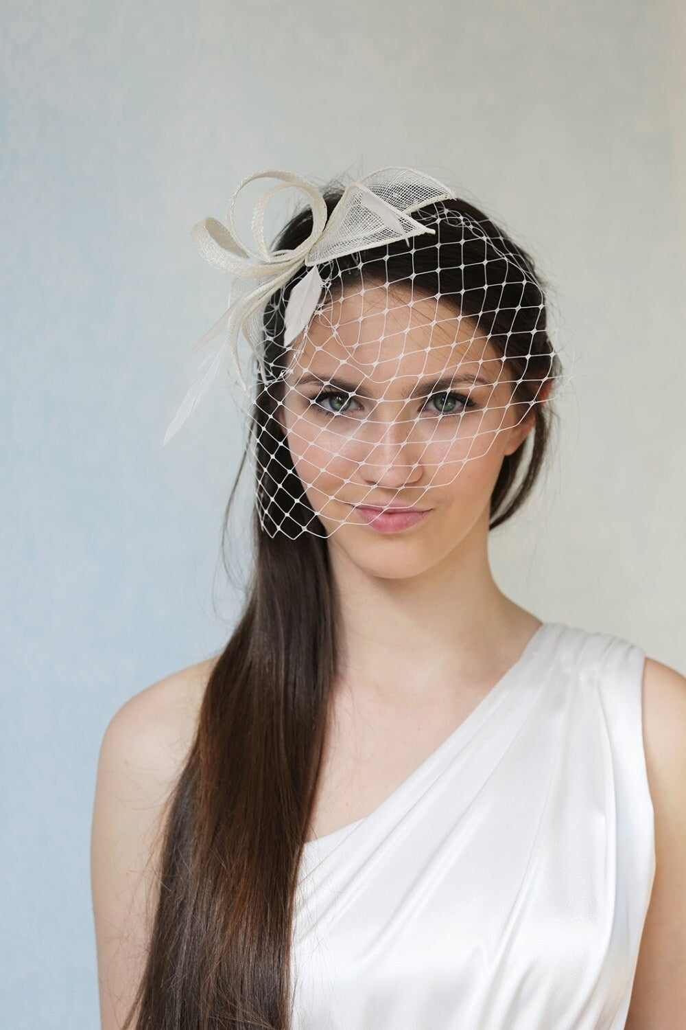 Bridal veil with feather fascinator, wedding feather headpiece, millinery bridal headpiece with detachable netting