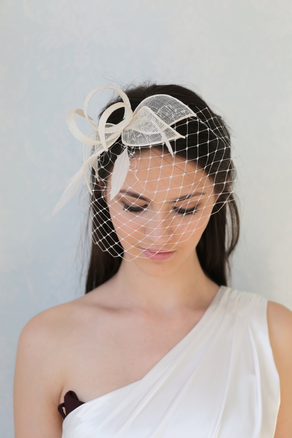 Bridal veil with feather fascinator, wedding feather headpiece, millinery bridal headpiece with detachable netting