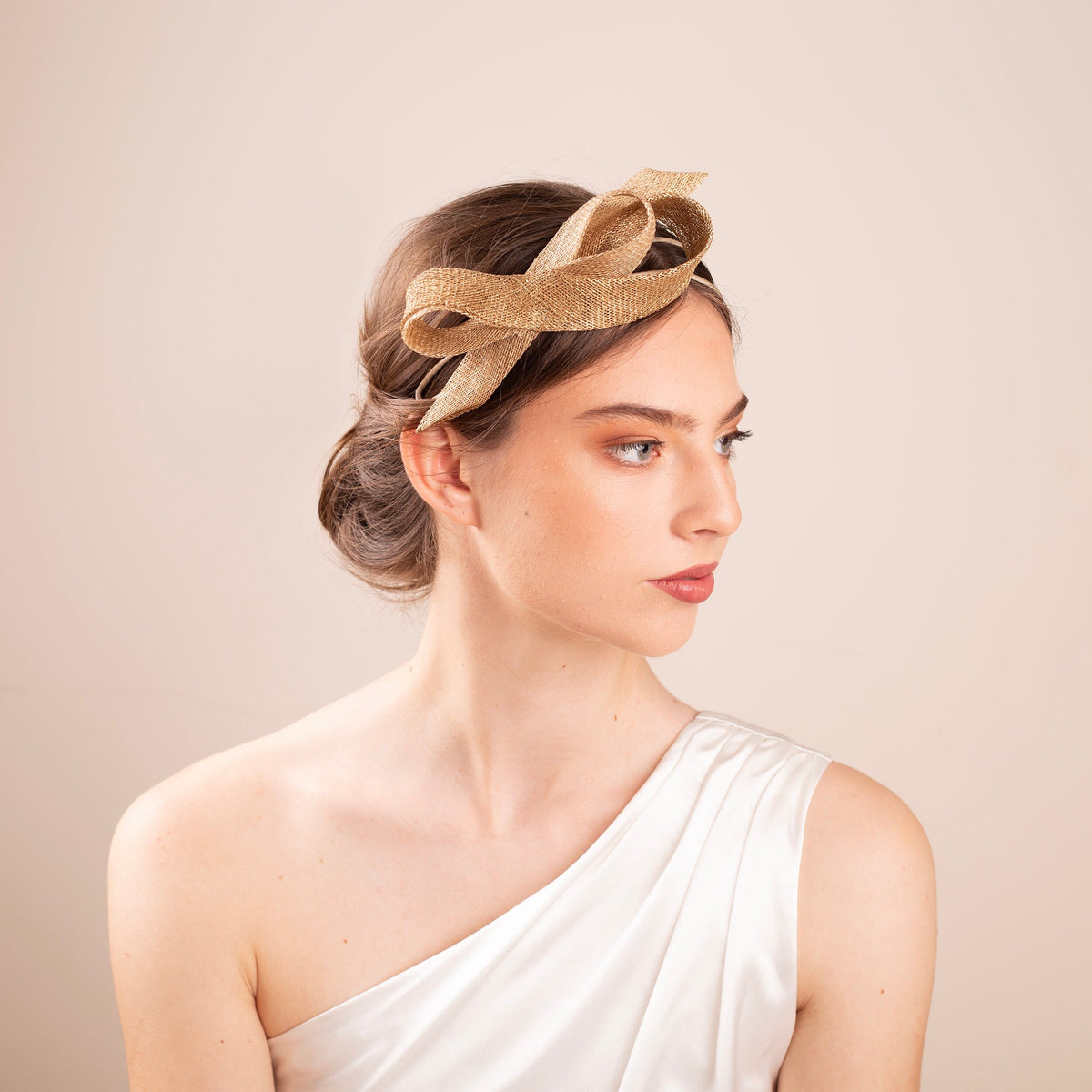 Gold Bow Fascinator Headband: Elegant Wedding Headpiece