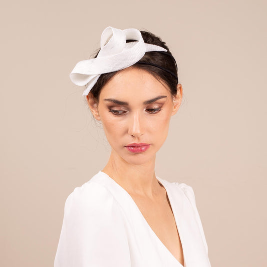 Bridal hair bow fascinator on comfortable headband, elegant minimal headpiece for bride, special occasion women fascinator