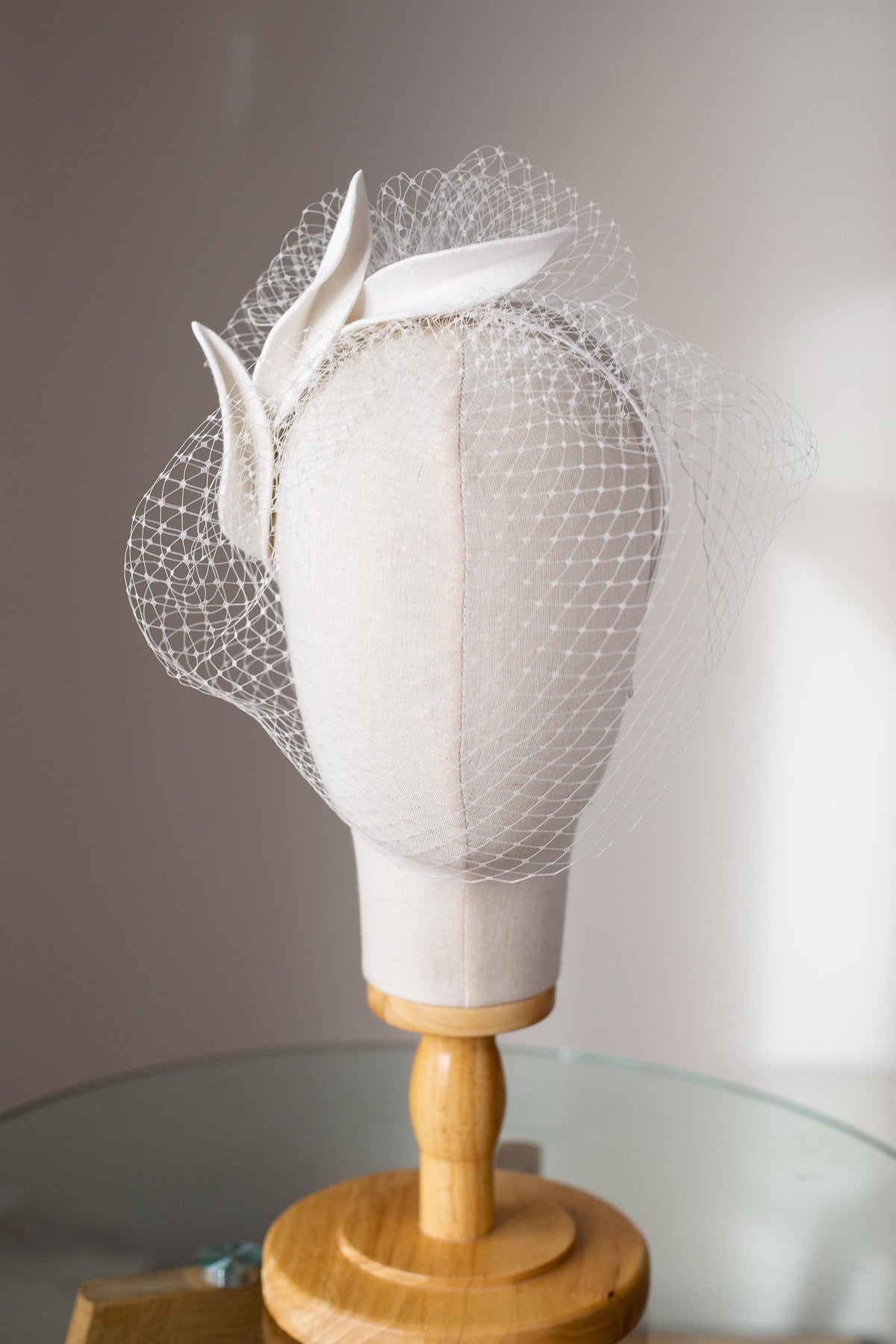 Bridal Veiled Headband with Felt Petals – Birdcage Veil Headpiece, Ivory or White Wedding Hair Accessory, Modern Bride Fascinator