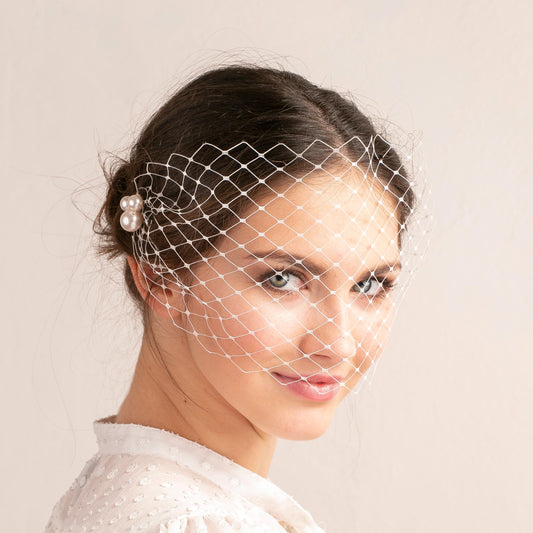 Bandeau-Schleier mit Perlenbesatz, Swarovski-Perlen-Hochzeitsbandeau, minimalistischer Brautschleier