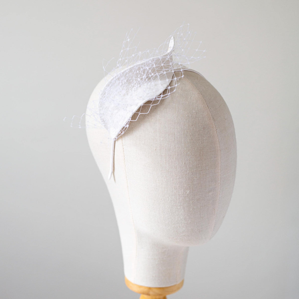 White Felt Leaf Bridal Headpiece: Veiled Wedding Fascinator with Netting on headband
