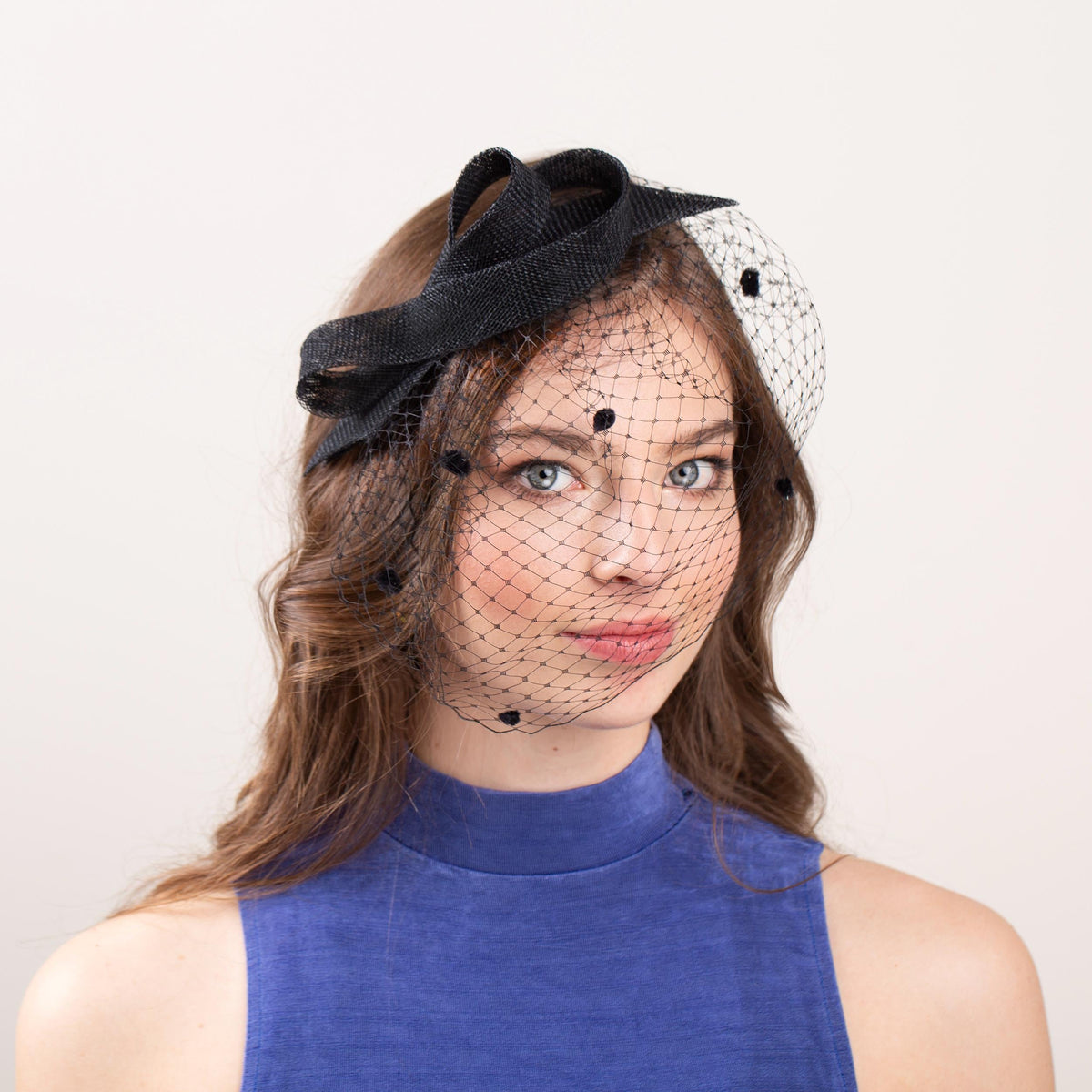 Minimalist Black Bow Fascinator with Birdcage: Wedding Hair Piece on Comfortable Headband