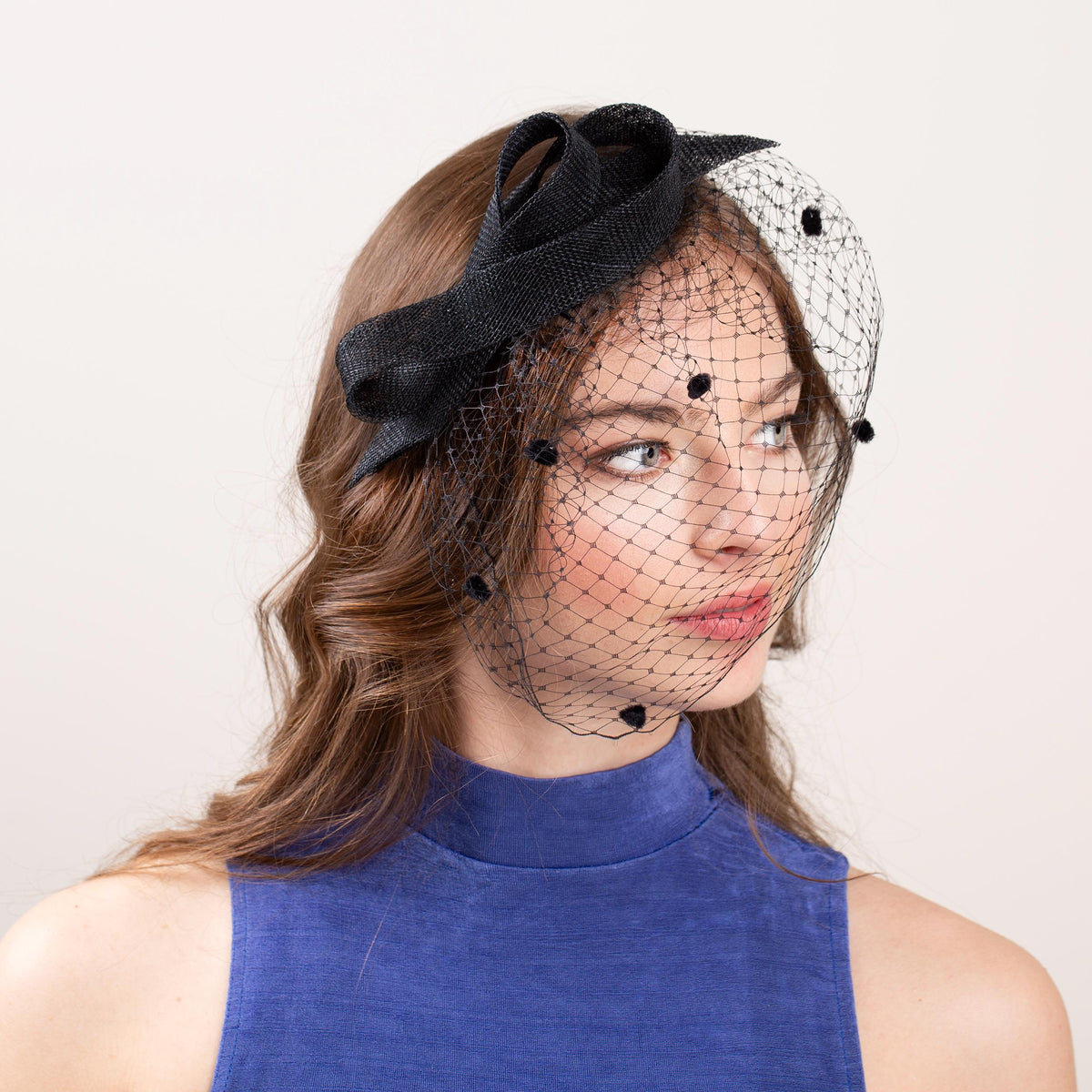 Minimalist Black Bow Fascinator with Birdcage: Wedding Hair Piece on Comfortable Headband
