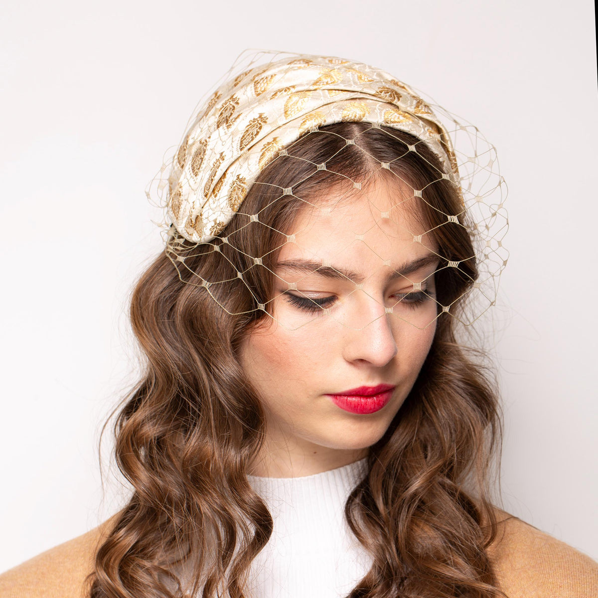 Mid-century Gold-Beige Cap Hat with Removable Face Veil, Old Hollywood Glamour Half Hat with Netting