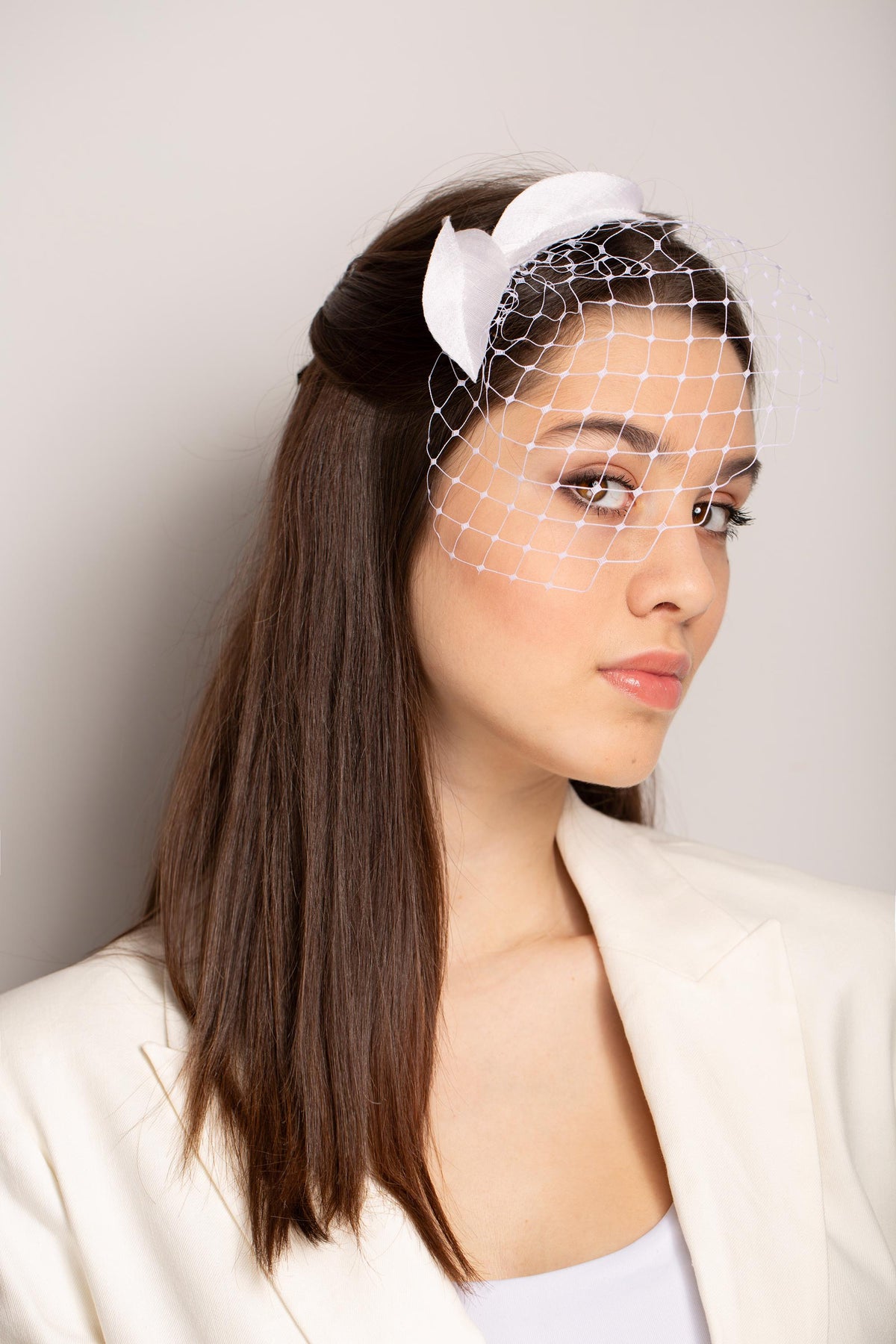 Silk Dupion Leaves Bridal Fascinator – Minimal Birdcage for City Hall Bride, civil ceremony, netting Wedding Headpiece, veiled headpiece