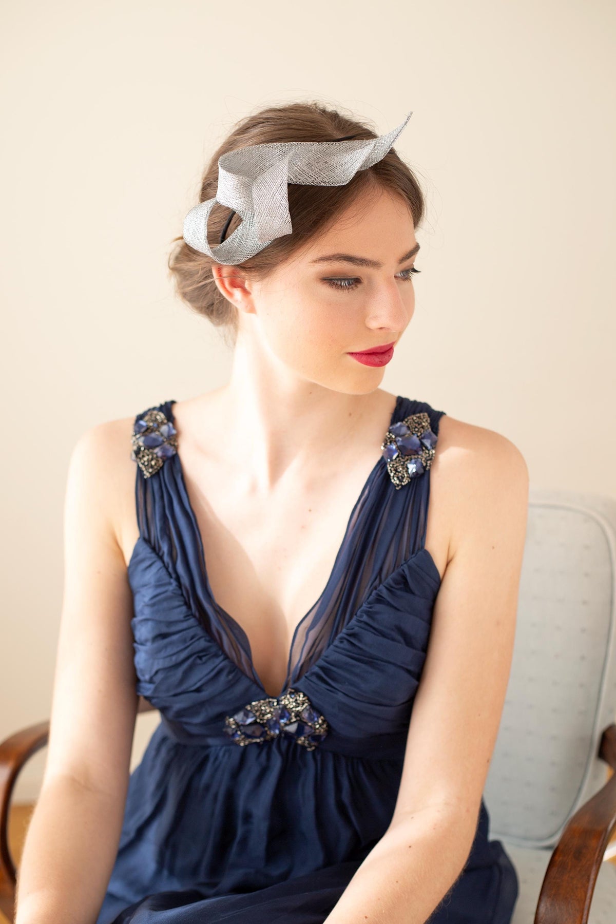 Women Fascinator on Headband – Silver Swirl Headpiece, Wedding Guest Hat, Bridesmaid Fascinator, Elegant Occasion Headband