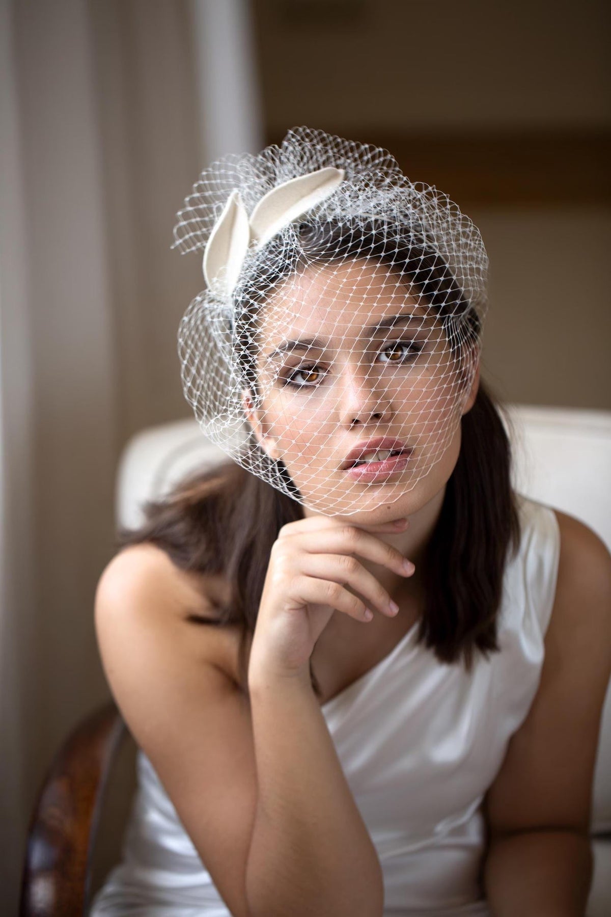 Handmade Felt Petals Bridal Veil – Ivory Birdcage Wedding Headpiece – Botanical Fascinator for Modern Bride