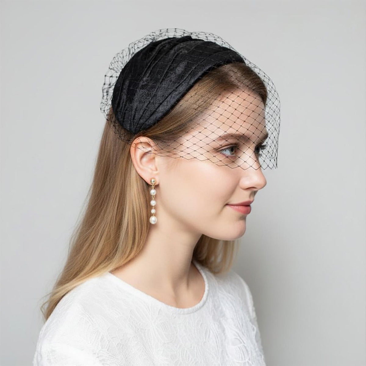 Black Bridal Hat with Birdcage Veil, Modern Wedding Headpiece, Civil Ceremony Veiled Hat, Alternative Bride