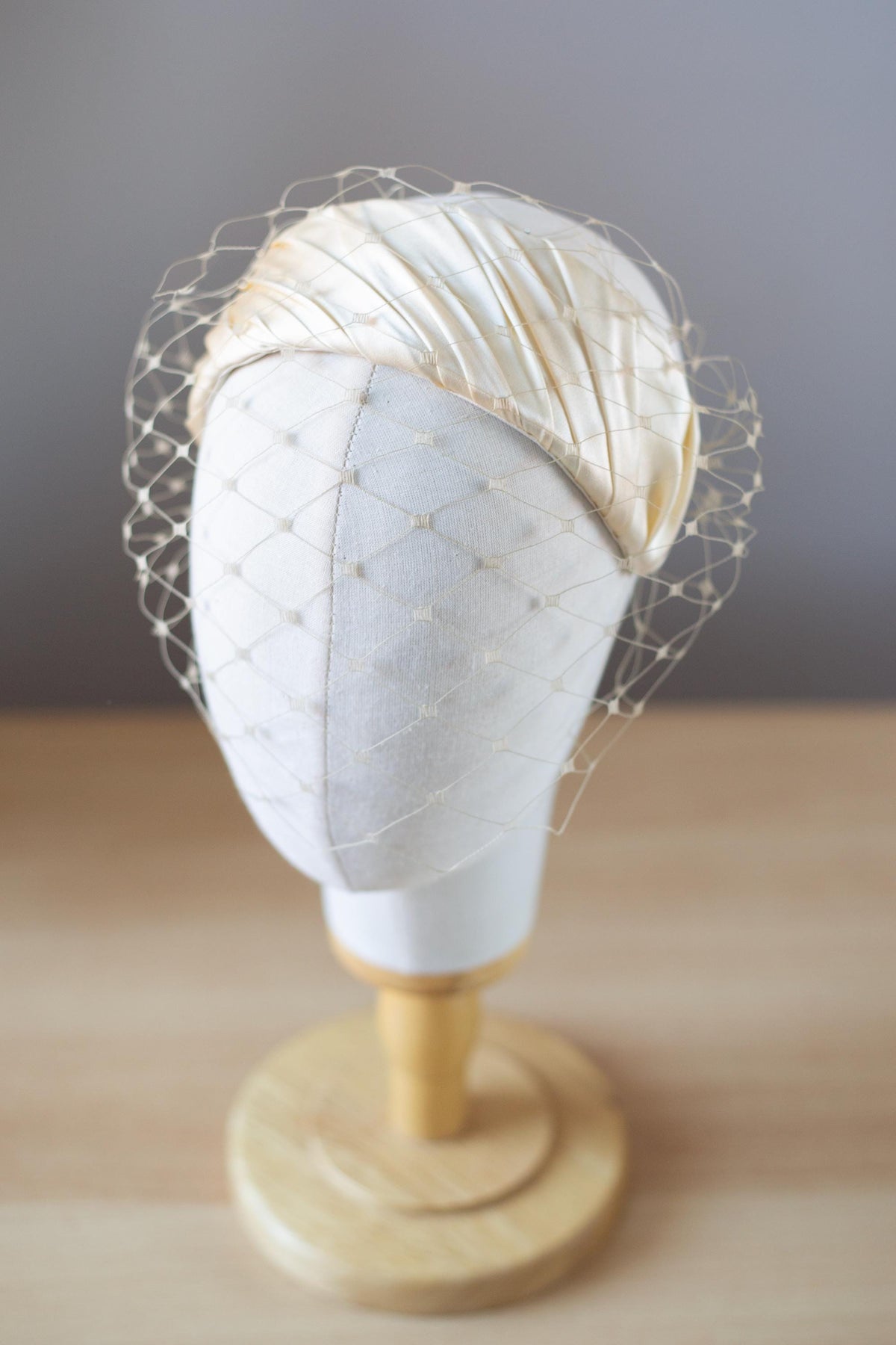 Golden Beige Silk Satin Headband with Vintage detachable Veil, millinery Headpiece in Old Hollywood style