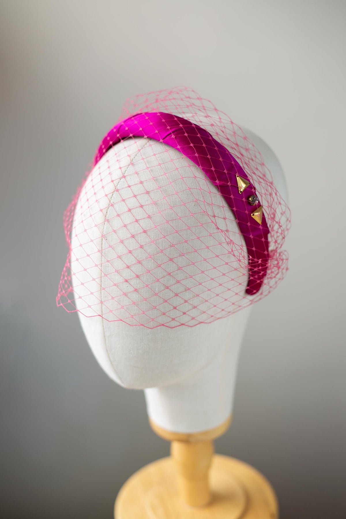 Elegant Wedding guest Headpiece in fuchsia Silk Satin with Birdcage, Wedding Satin Headband and Veil, Formal Event veiled Fascinator