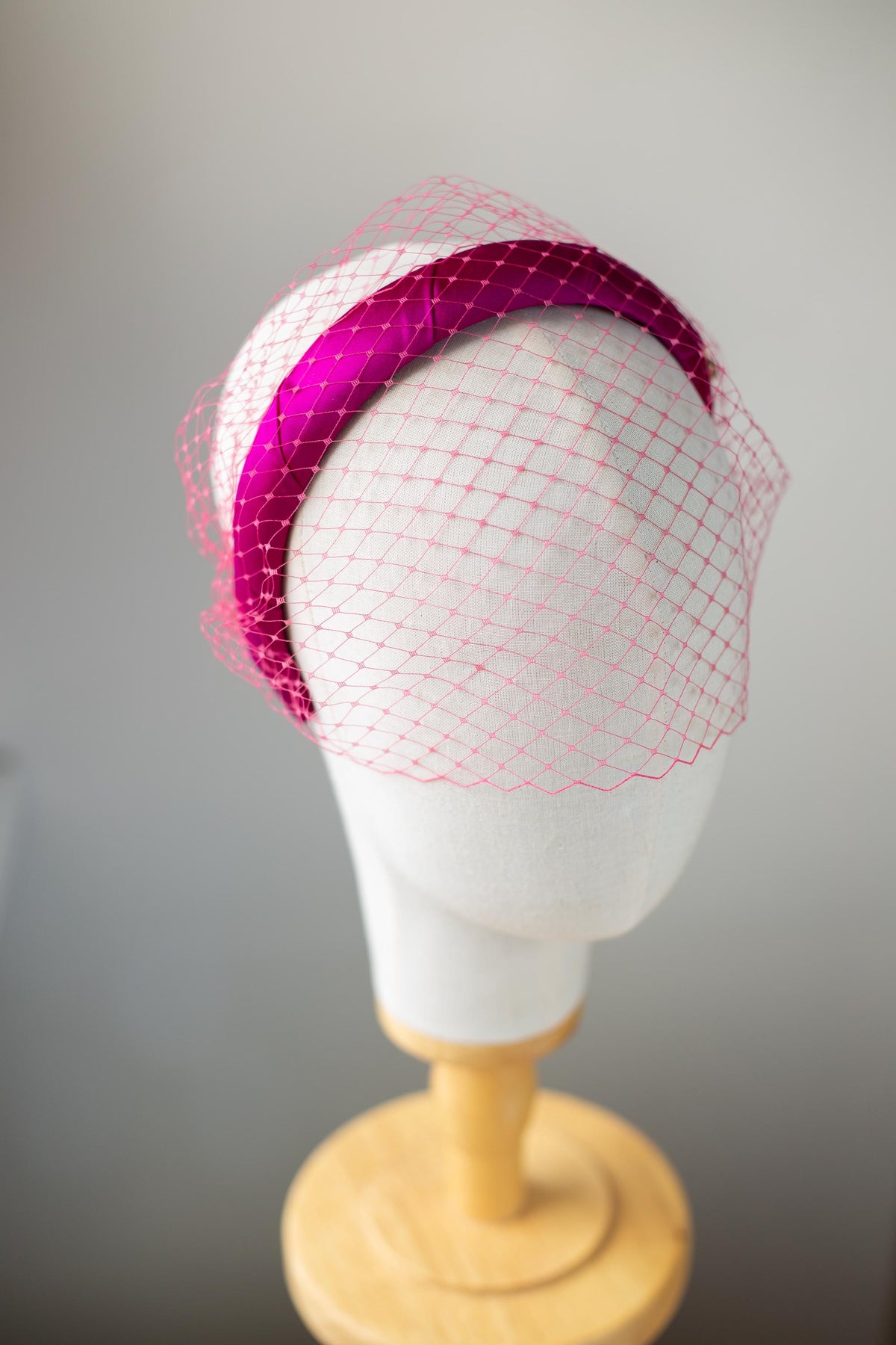 Elegant Wedding guest Headpiece in fuchsia Silk Satin with Birdcage, Wedding Satin Headband and Veil, Formal Event veiled Fascinator