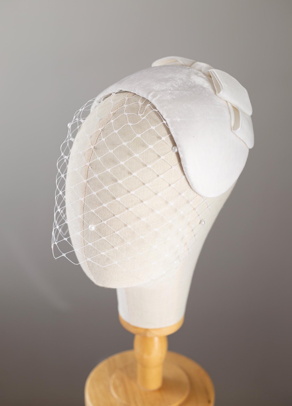 Silk Velvet Bridal Half Hat with Double Bow & Pearl Birdcage Veil | City Hall Bride | Old Hollywood Bridal Hat