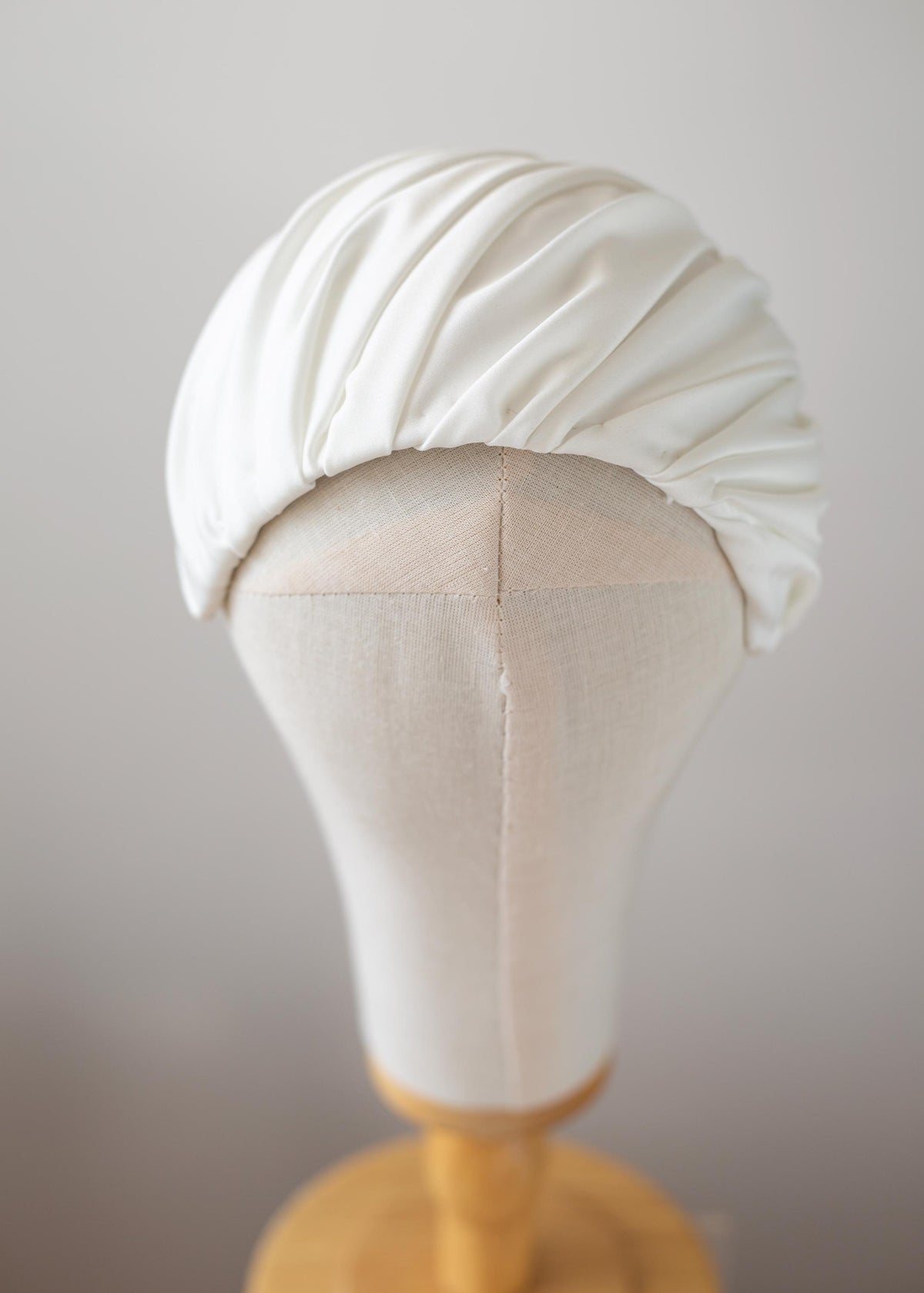 Ivory Satin Bridal Half Hat with Birdcage, 1950s Inspired Wedding Headpiece, Softly Gathered Satin Cap, Vintage Bridal Hat removable Veil